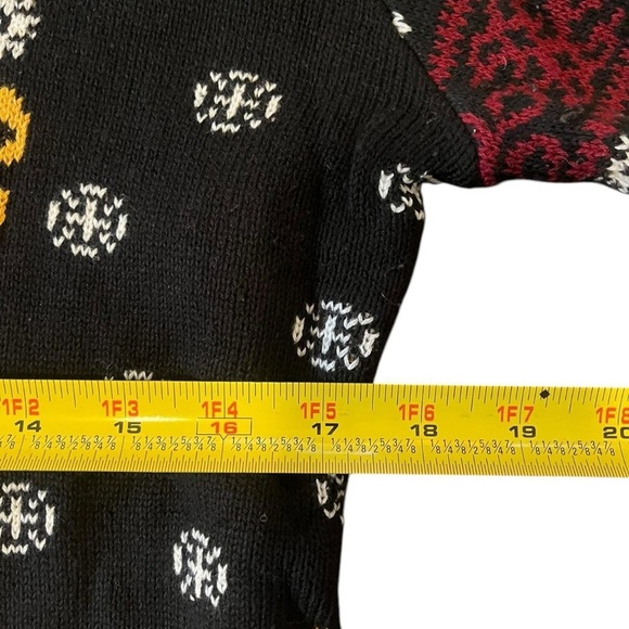 Game of Thrones "I Drink and I Know Things" Christmas sweater #GameOfThr… - Picture 4 of 6